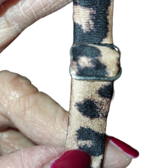 Victoria secret Shiny Garter belt new leopard garters M/L - Picture 12 of 15